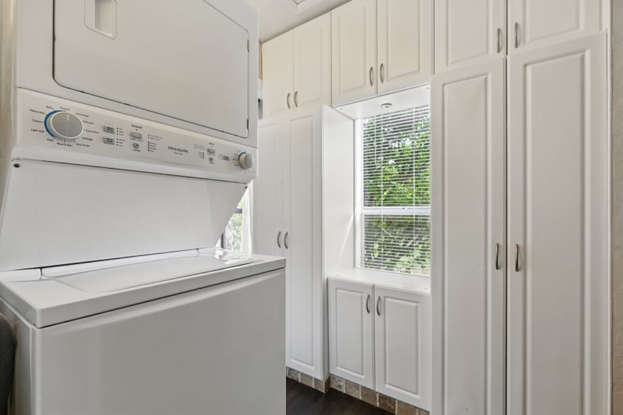 Furnished Finder property 877379_1 photo 17