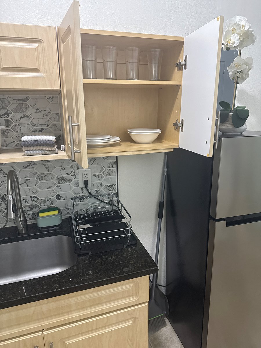 Furnished Finder property 877400_1 photo 8