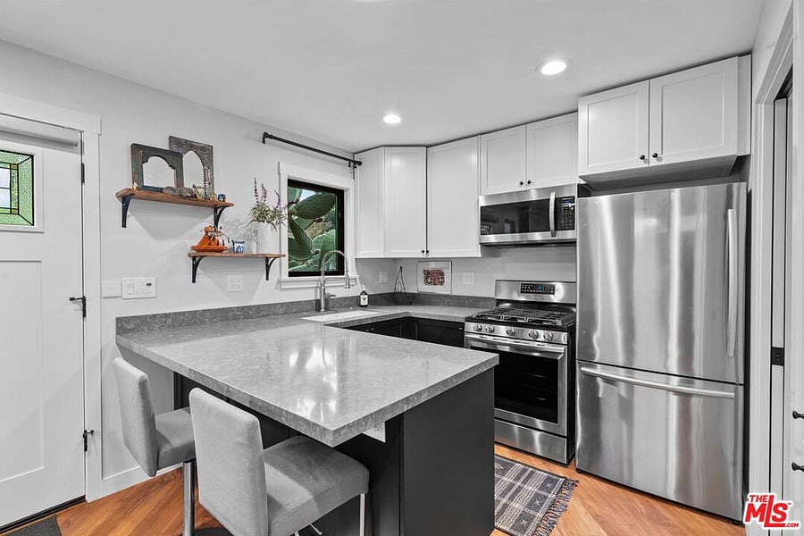 Furnished Finder property 877444_1 photo 3