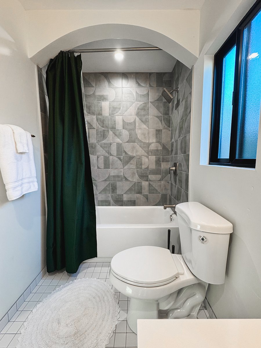 Furnished Finder property 877449_1 photo 26