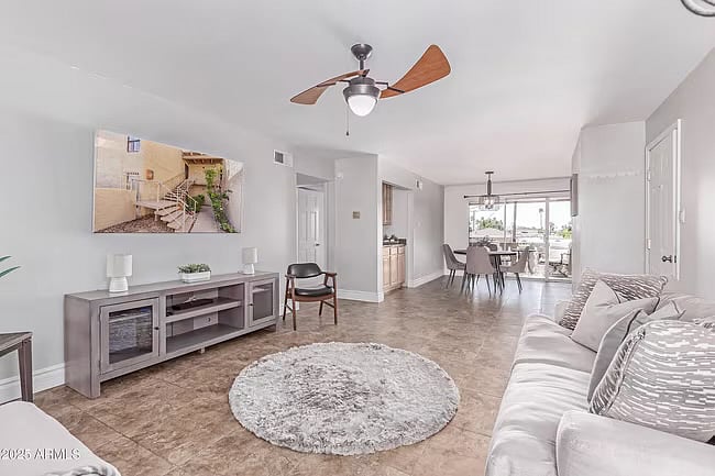Furnished Finder property 877463_1 photo 3