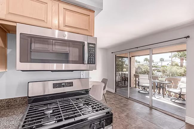 Furnished Finder property 877463_1 photo 8