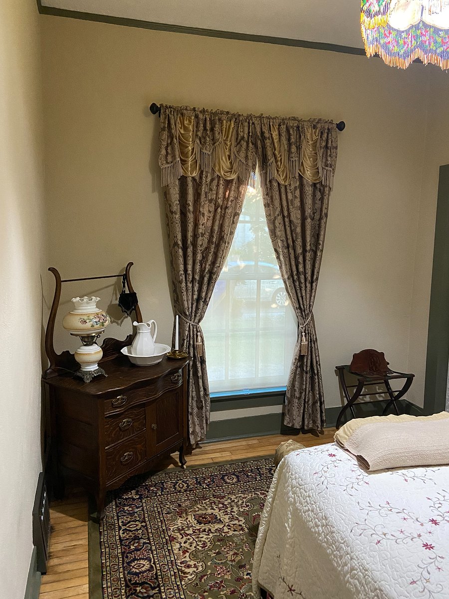 Furnished Finder property 877493_1 photo 3