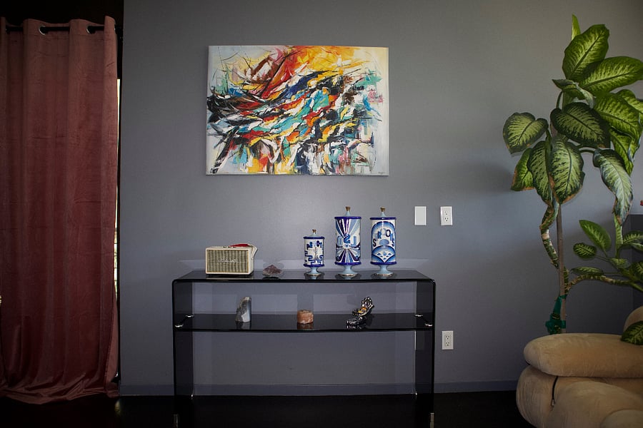 bedroom 1/ loft