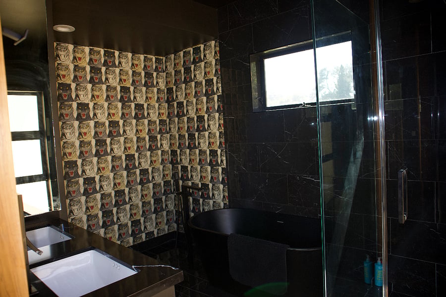 bedroom 1/ loft bathroom