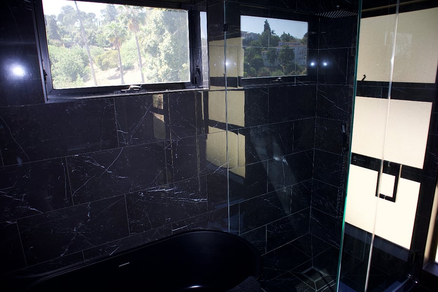 bedroom 1/ loft bathroom