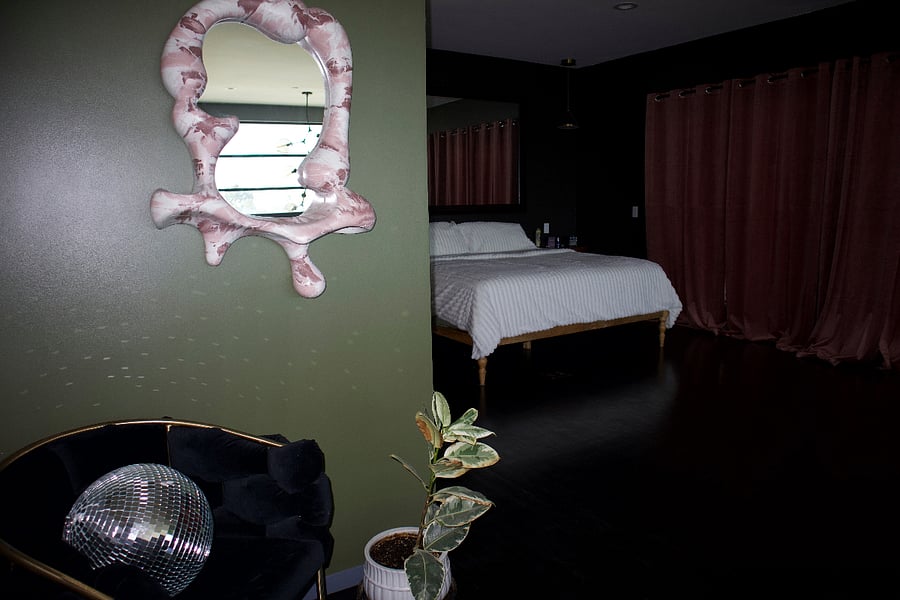 bedroom 1/ loft