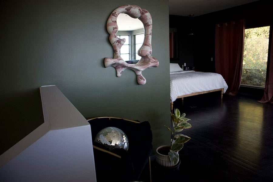 bedroom 1/ loft