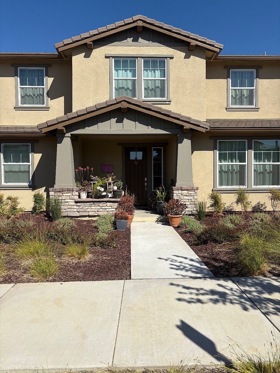 Furnished Finder property 877535_1 photo 3