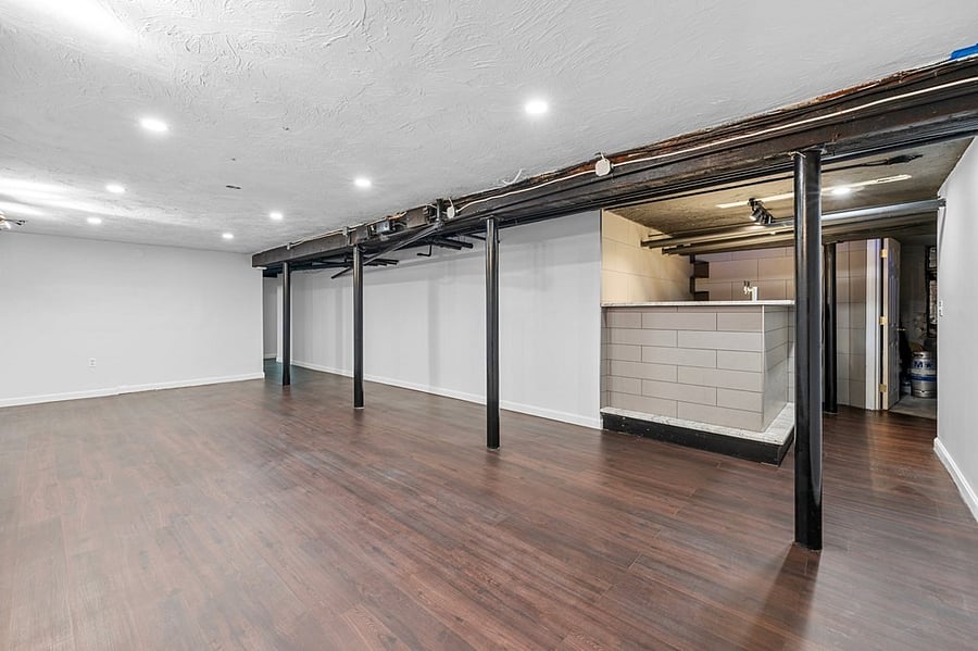 Space shown without furnishings (note that the space is fully furnished)