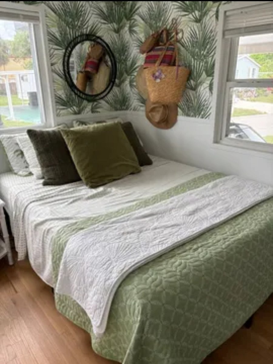 Furnished Finder property 877570_1 photo 22