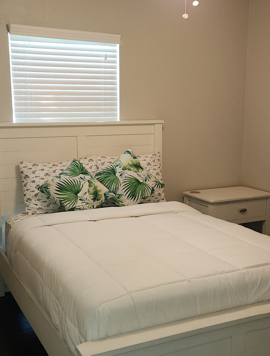 Furnished Finder property 877610_1 photo 4