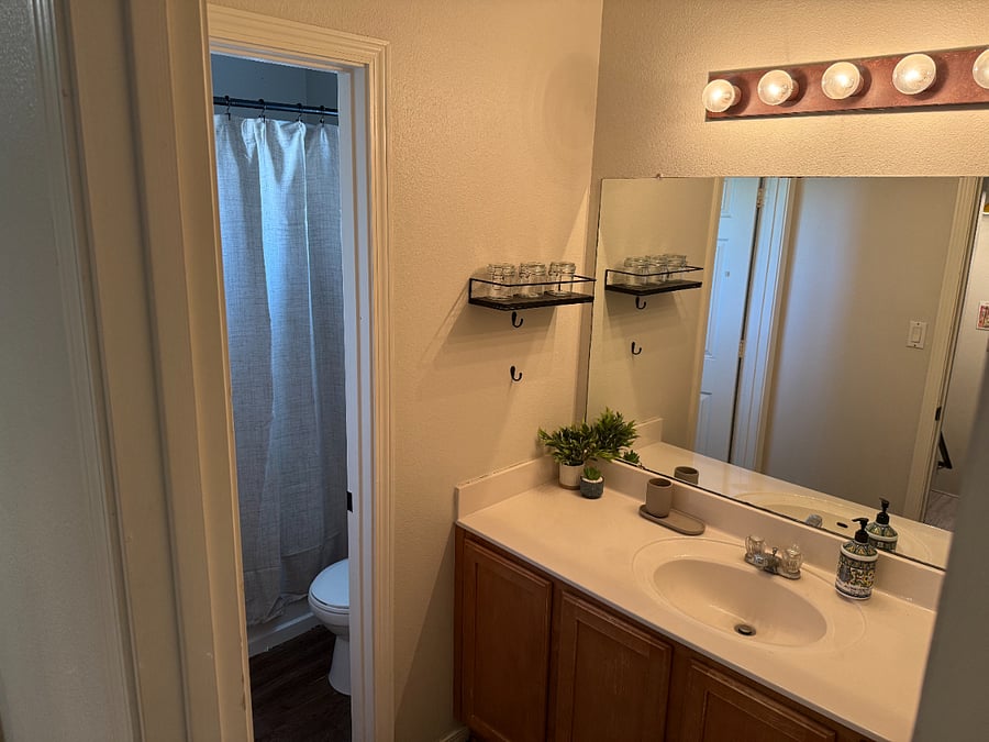 Furnished Finder property 877636_1 photo 38