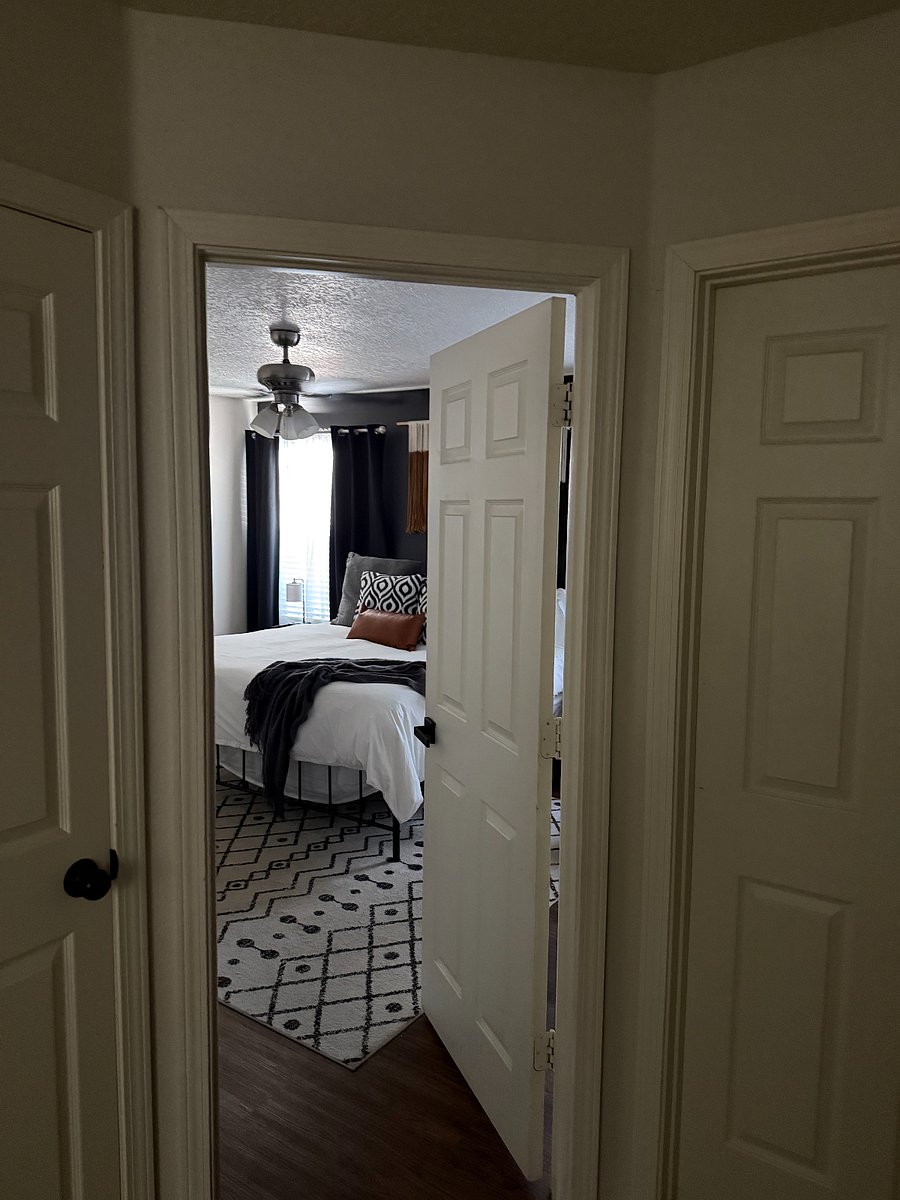 Furnished Finder property 877636_1 photo 68