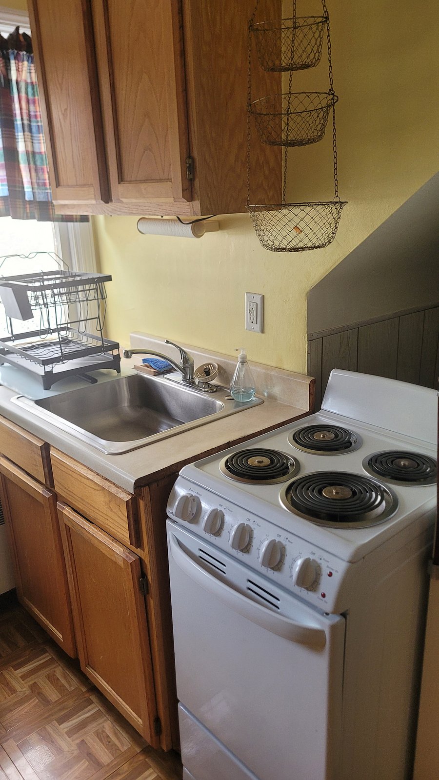 Sink and electric range + oven