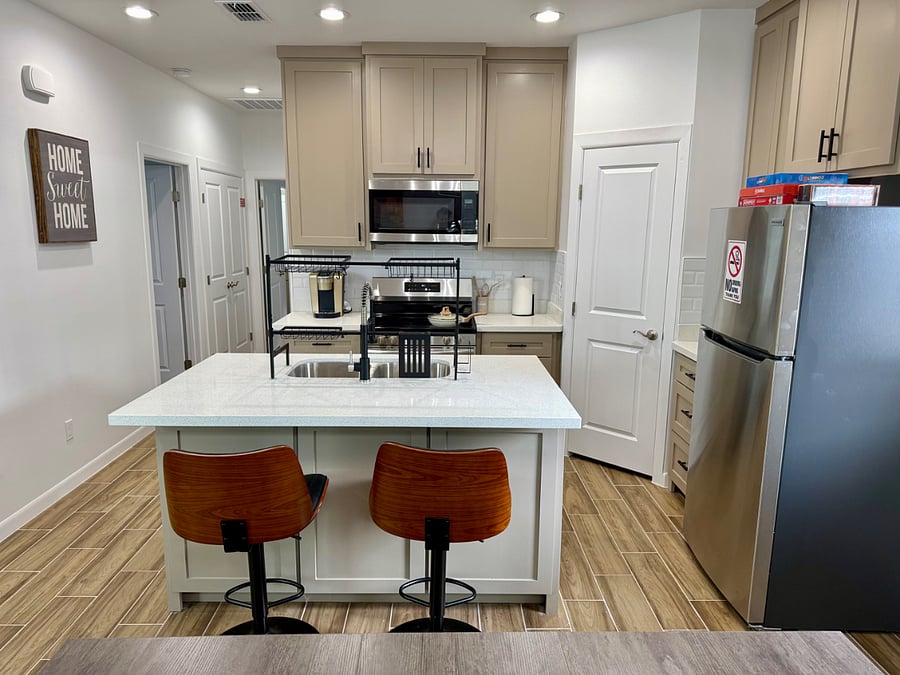 Furnished Finder property 877656_1 photo 4
