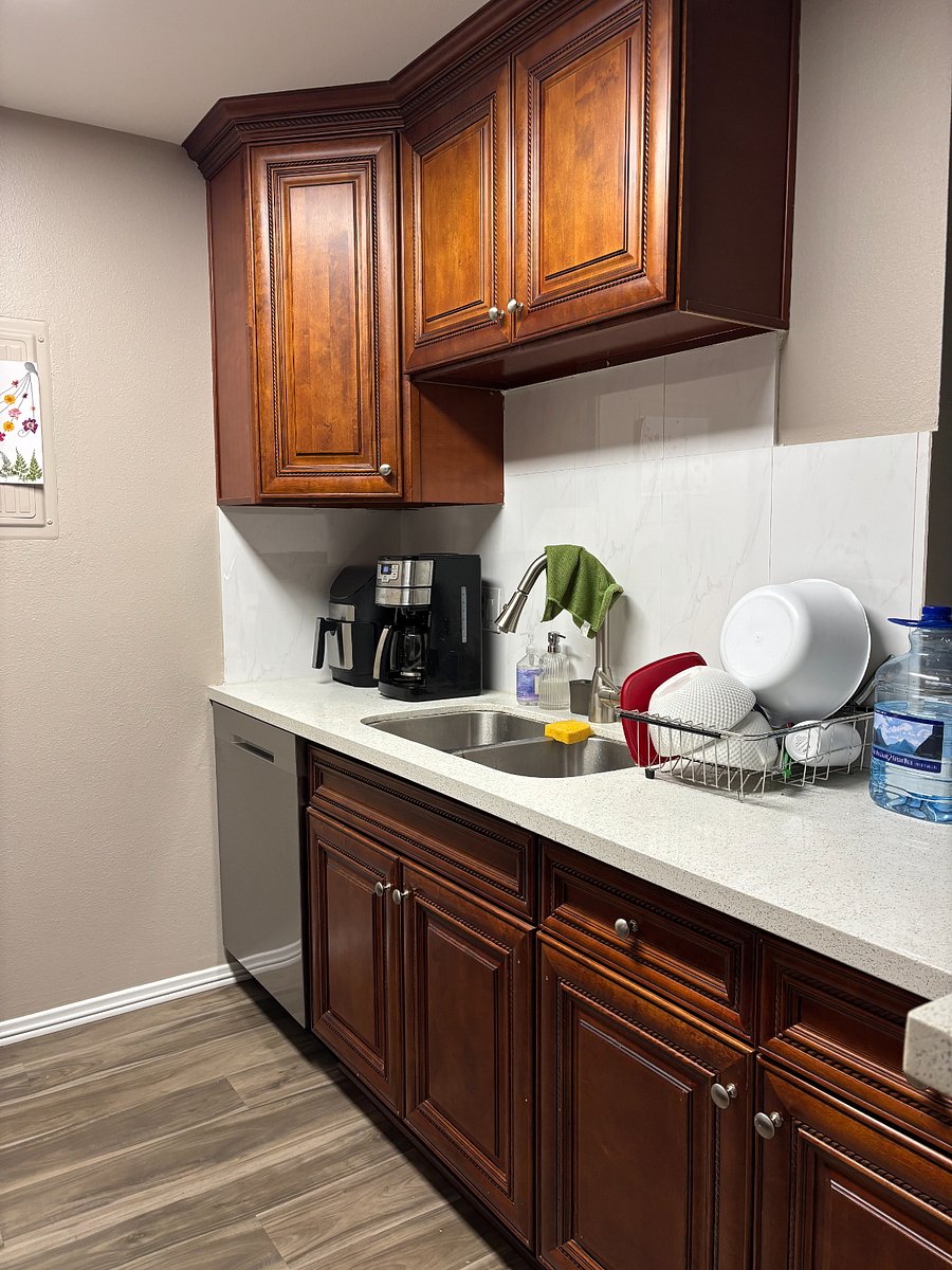 Furnished Finder property 877659_1 photo 11