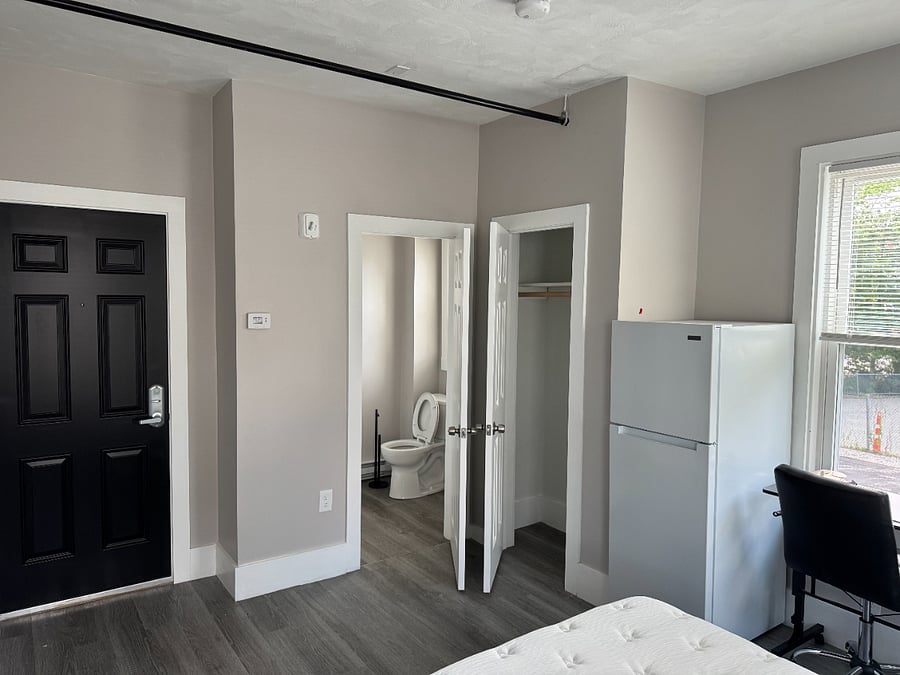 Furnished Finder property 877696_1 photo 4