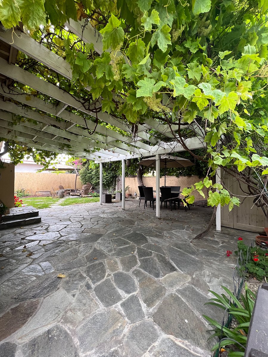 Furnished Finder property 877730_1 photo 2