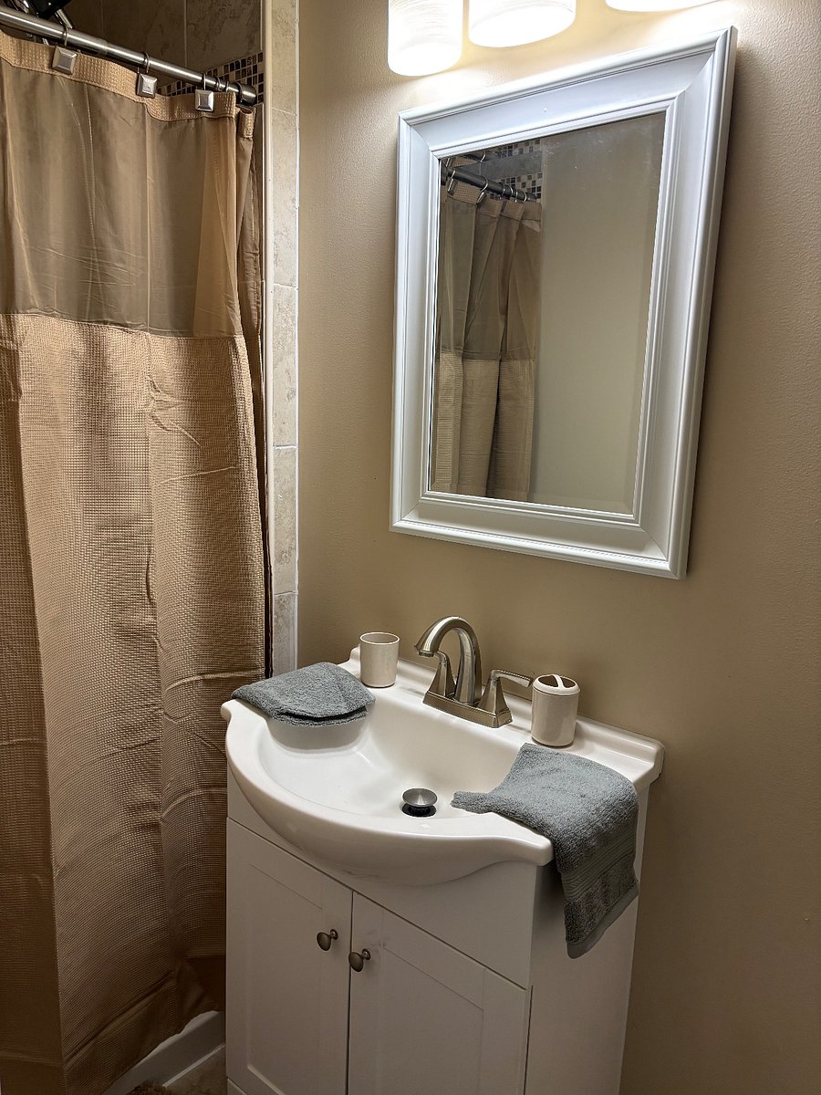 Furnished Finder property 877778_1 photo 24