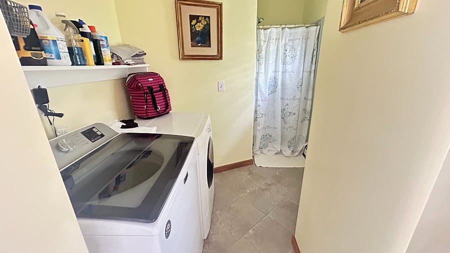 Furnished Finder property 877805_1 photo 12