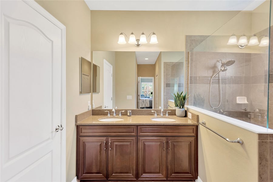 Furnished Finder property 877907_1 photo 11