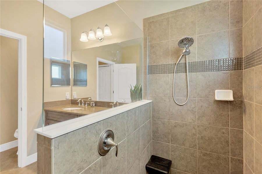 Furnished Finder property 877907_1 photo 12