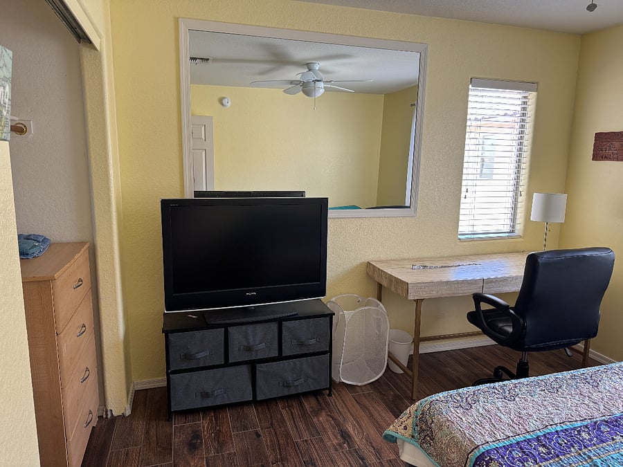 Guest bedroom #1 with King Bed (shared bathroom in hallway)