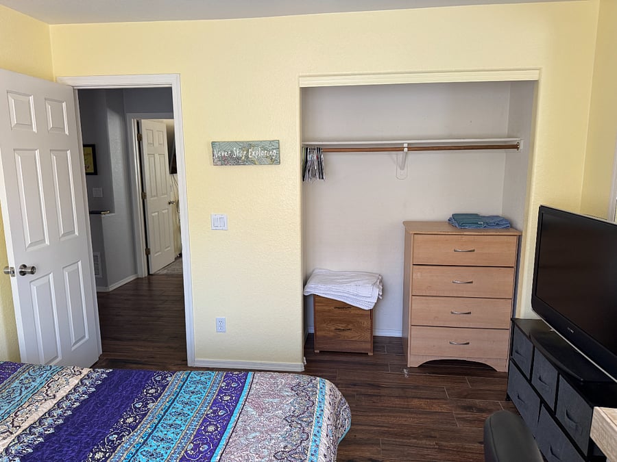 Guest bedroom #1 with King Bed (shared bathroom in hallway)