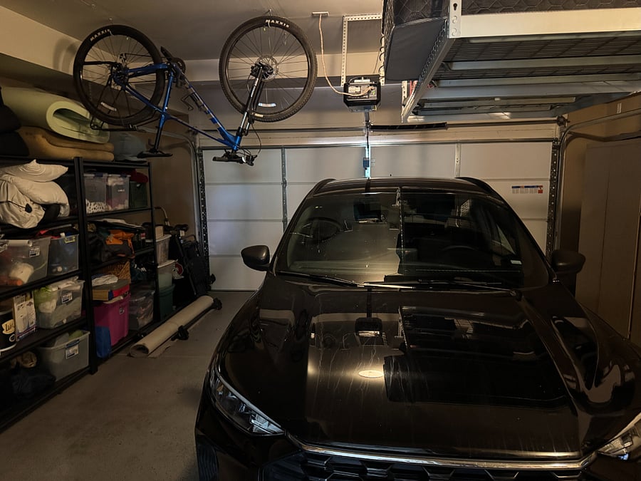 Garage: space to park 1 car