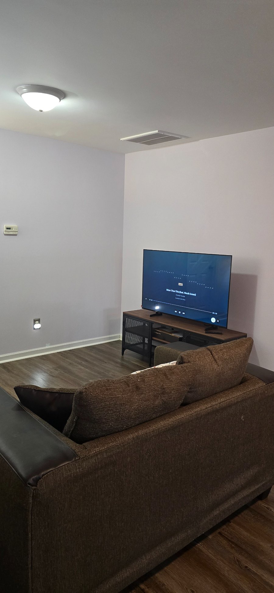 Furnished Finder property 877960_1 photo 3