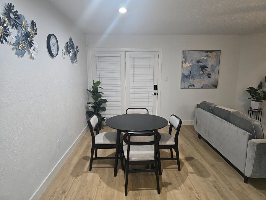 Furnished Finder property 877987_1 photo 3
