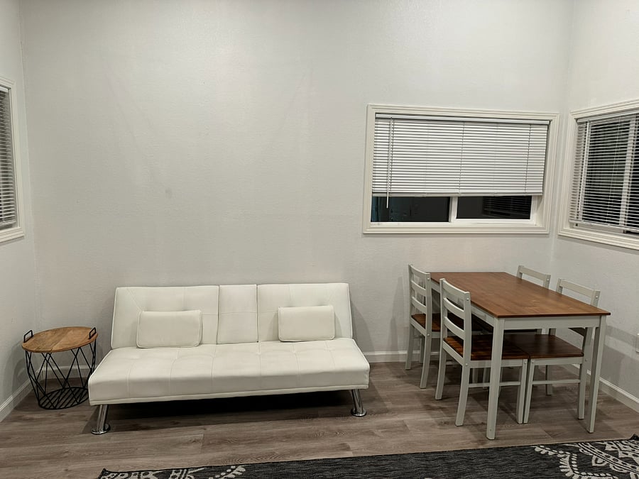 Furnished Finder property 877989_1 photo 3