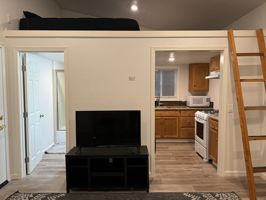 Furnished Finder property 877989_1 photo 14