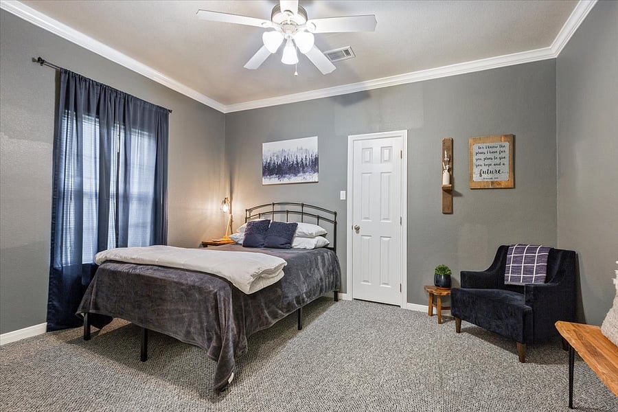 Furnished Finder property 878008_1 photo 7