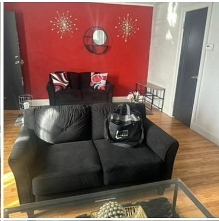Furnished Finder property 878019_1 photo 8