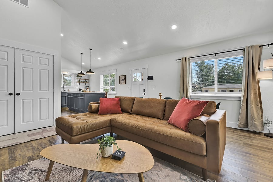 Furnished Finder property 878021_1 photo 4