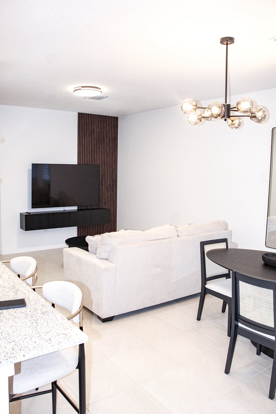 Furnished Finder property 878036_1 photo 8