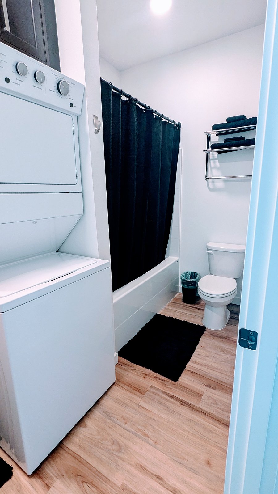 Bathroom with washer/dryer