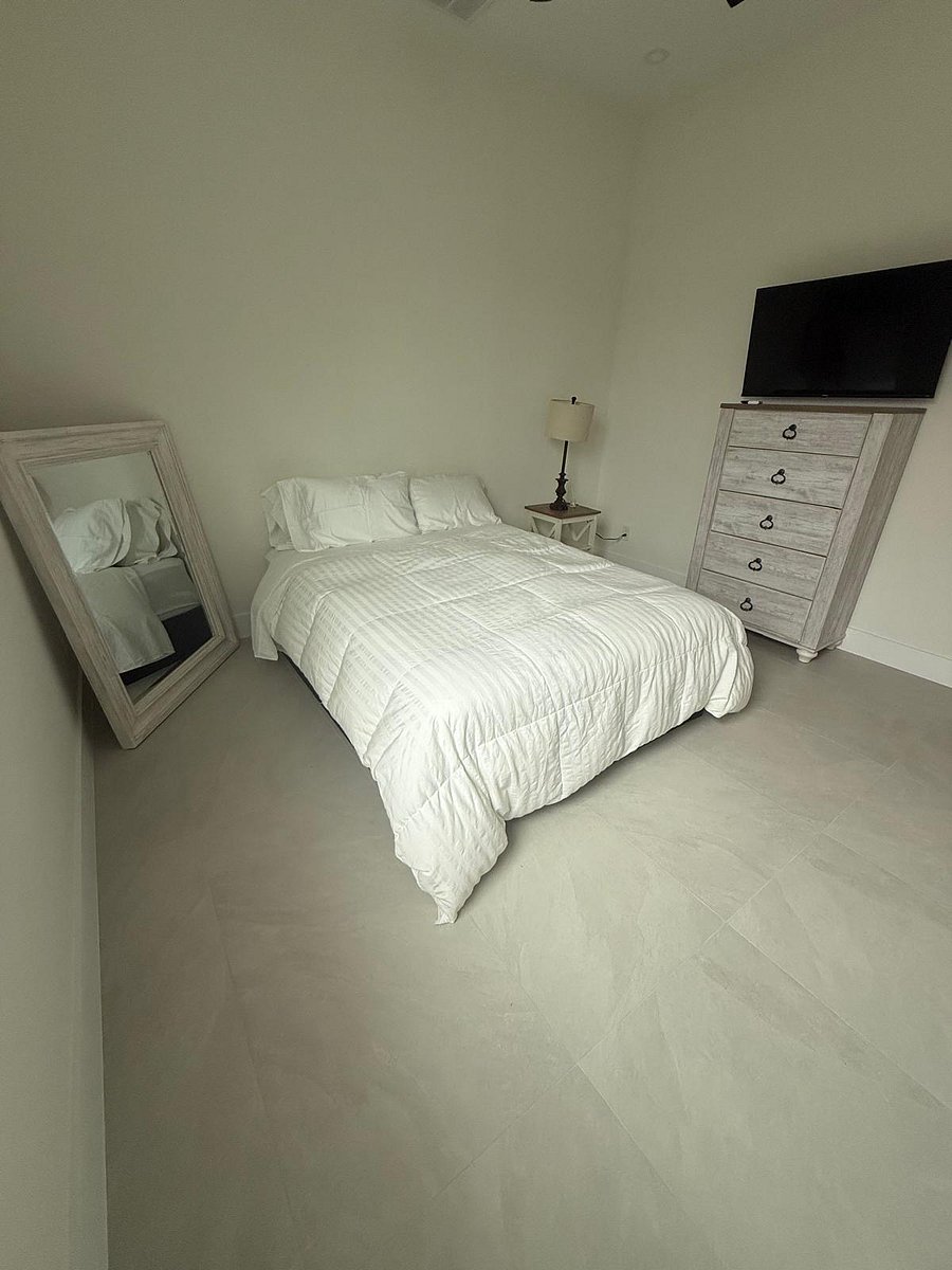 Furnished Finder property 878081_1 photo 6