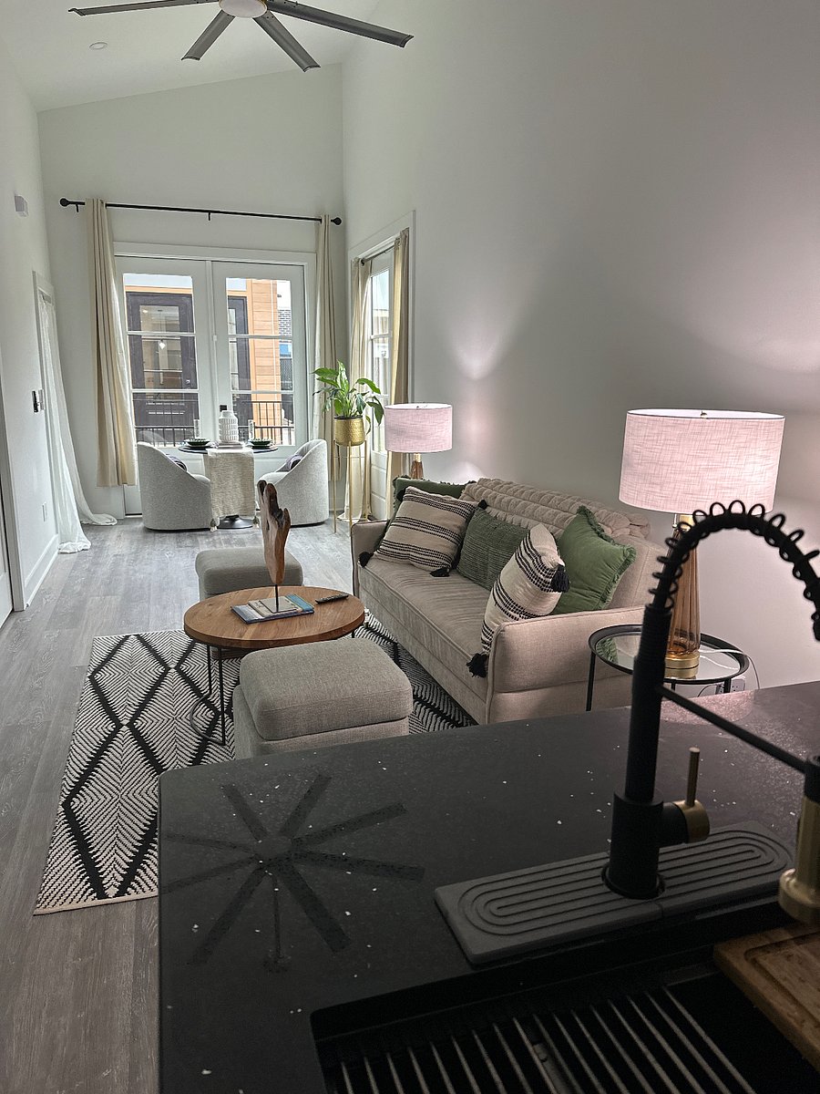 Furnished Finder property 878084_1 photo 15