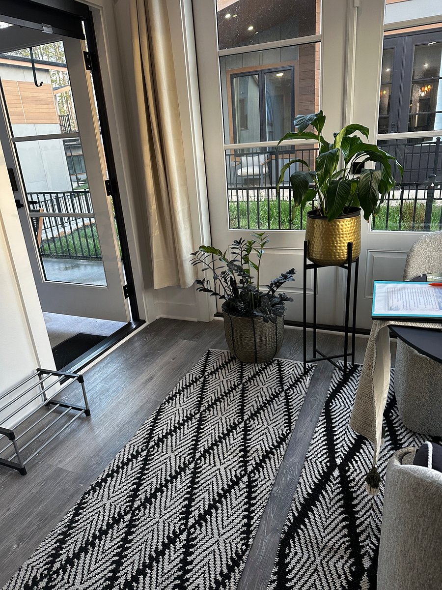 Furnished Finder property 878084_1 photo 36