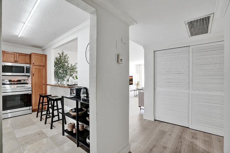 Furnished Finder property 878086_1 photo 12
