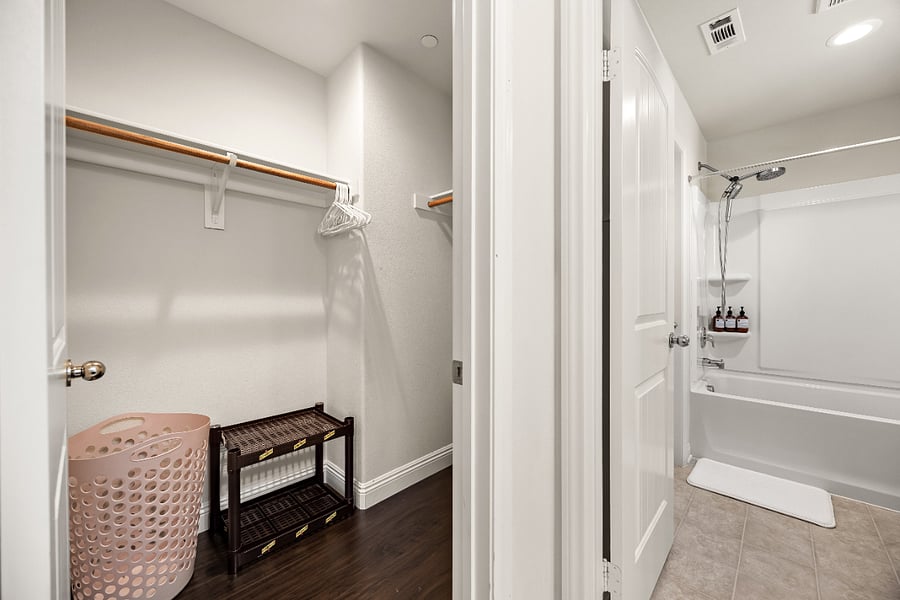 Furnished Finder property 878092_1 photo 28