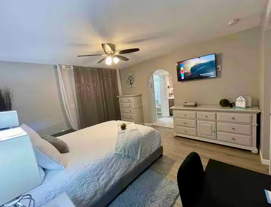 Furnished Finder property 878100_1 photo 21