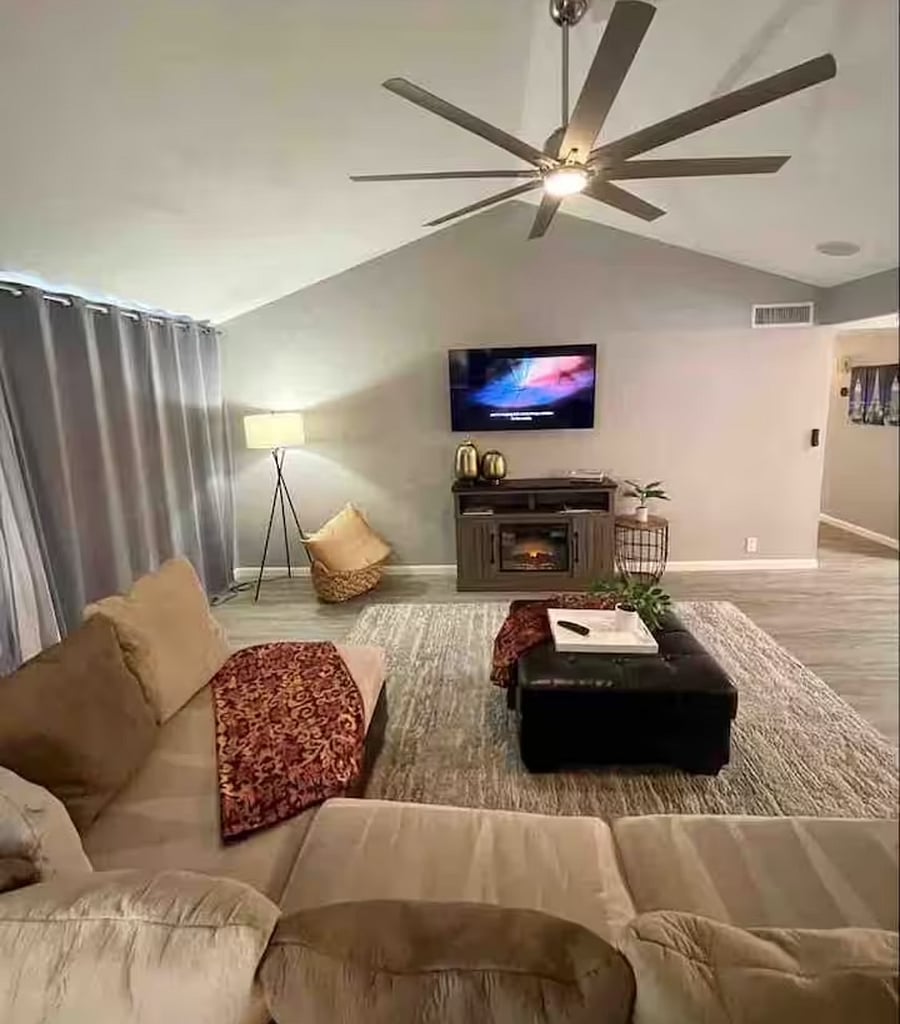 Furnished Finder property 878100_1 photo 17