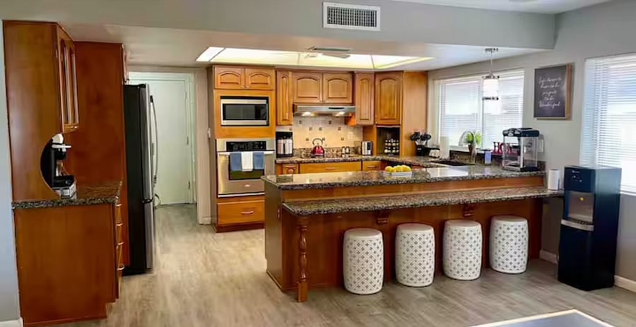 Furnished Finder property 878100_1 photo 3