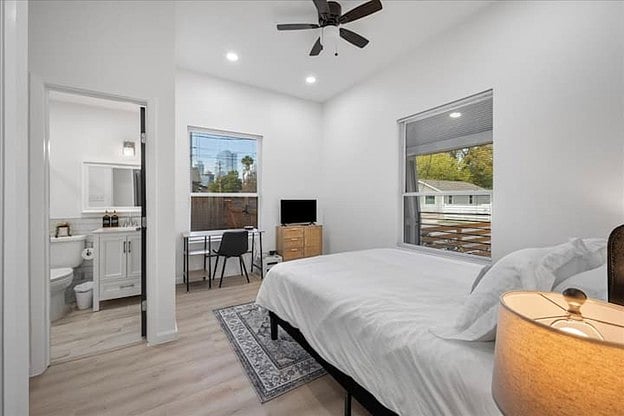 Furnished Finder property 878134_1 photo 16
