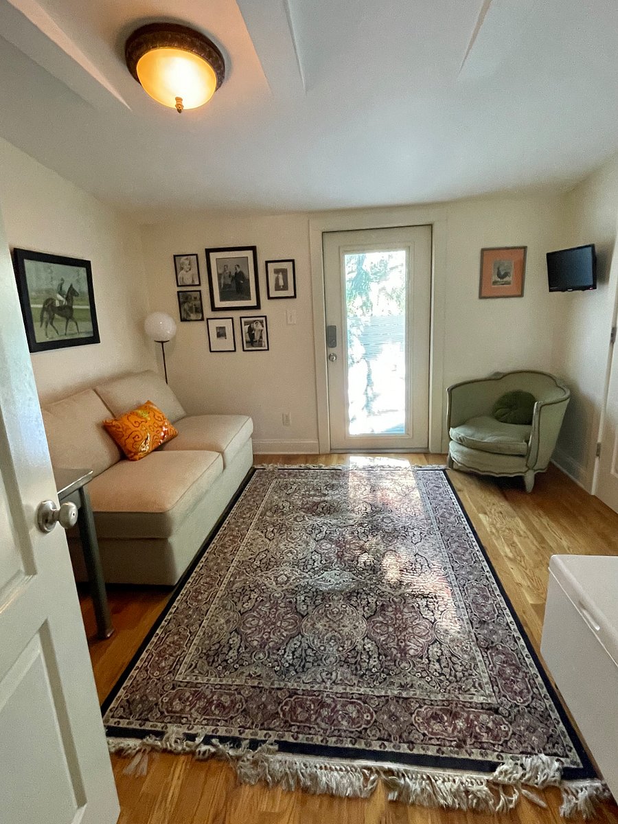 Furnished Finder property 878201_1 photo 18