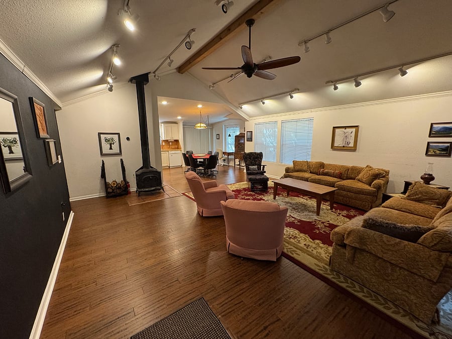 Furnished Finder property 878204_3 photo 4